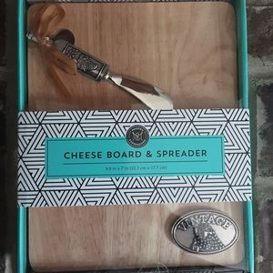 WOOD CHEESE BOARD w VINTAGE GRAPE SILVER SPREADER